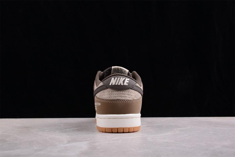 Off White x Louis Vuitton x Nike SB Dunk Low "Brown Gum" фото № 2