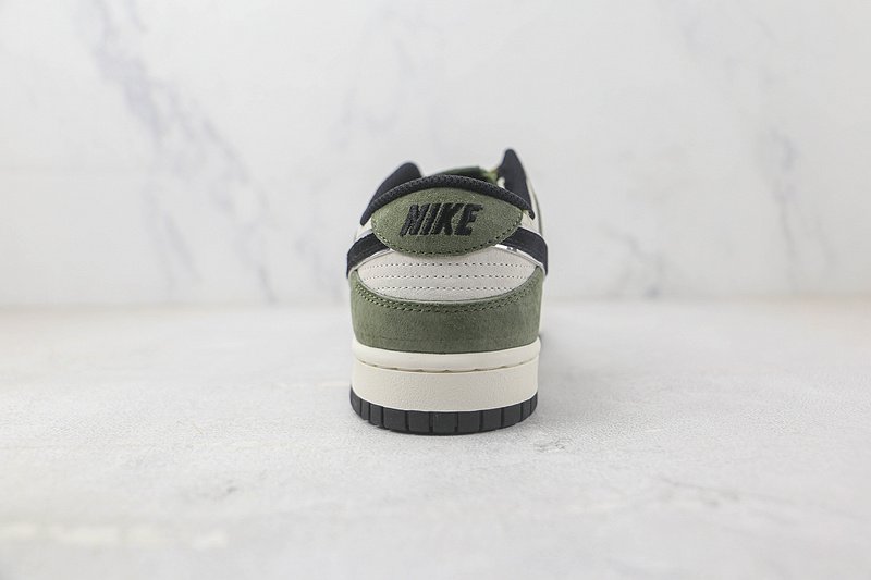 Otomo Katsuhiro x Nike SB Dunk Low "Green/White" фото № 8