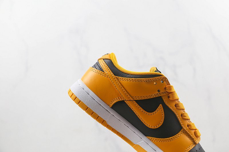 Nike Dunk Low "Goldenrod" фото № 4