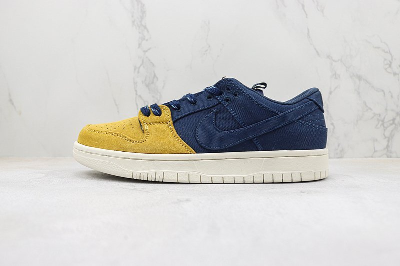 Nike SB Dunk Low Pro PRM "90s Backpack" фото № 2
