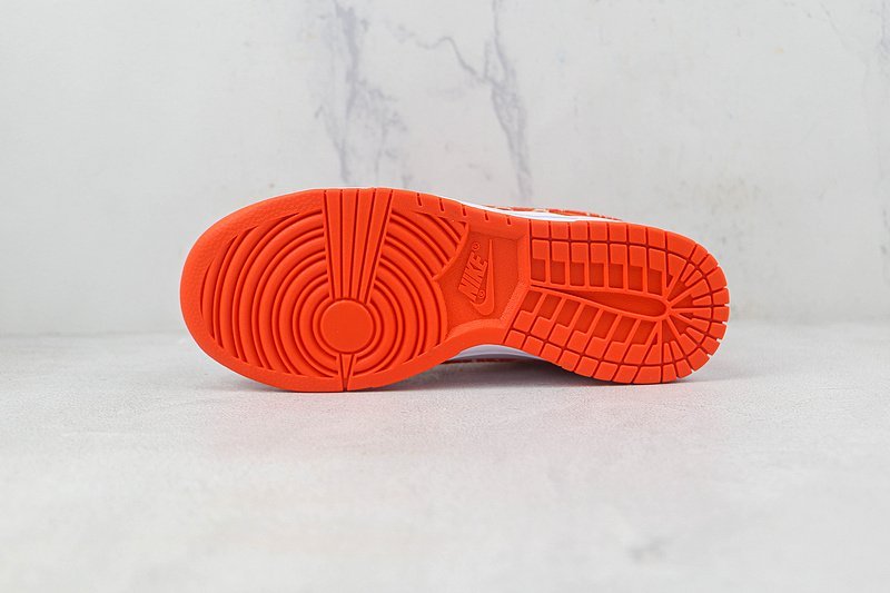 Nike Dunk Low "Orange Paisley" фото № 9