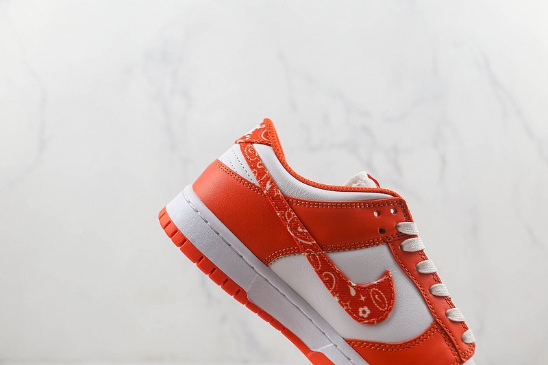 Nike Dunk Low "Orange Paisley" фото № 4