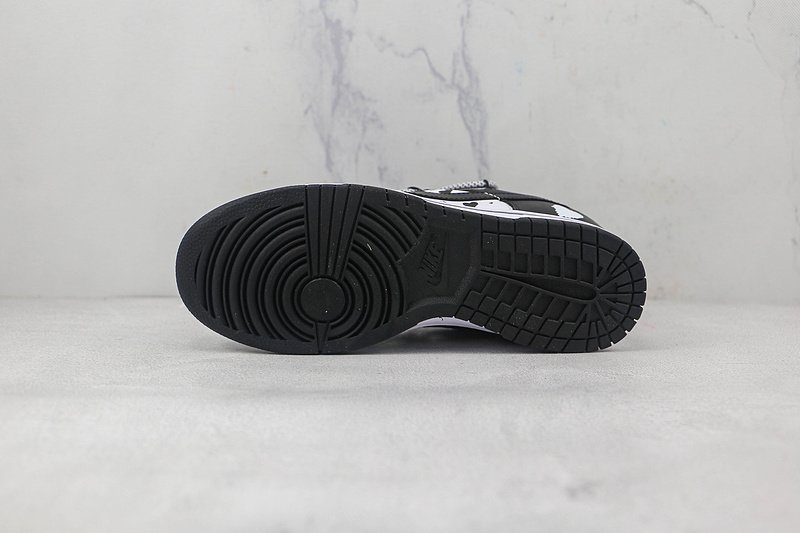 Nike SB Dunk Low Retro XD "Black/White/Black" фото № 9