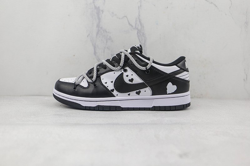 Nike SB Dunk Low Retro XD "Black/White/Black" фото № 2