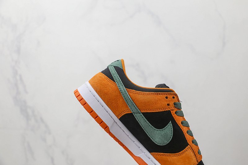 Nike SB Dunk Low "Ceramic" фото № 4