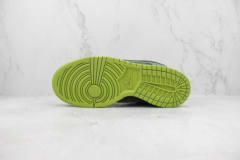Concepts x Nike Dunk Low "Green Lobster" фото № 8