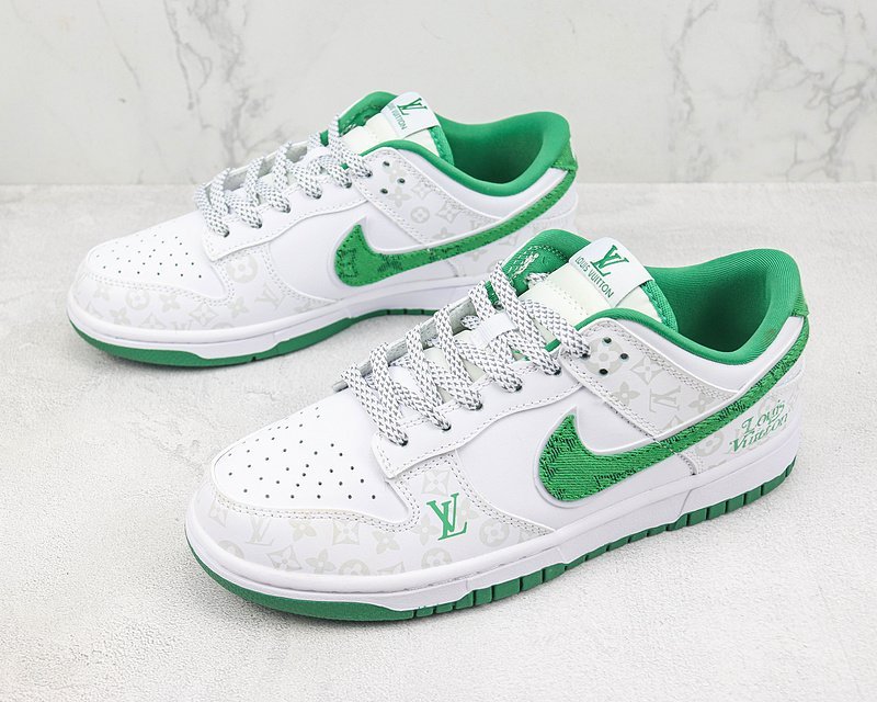 Louis Vuitton x Nike Dunk Low "White/Green/Grey Monogram" фото № 5