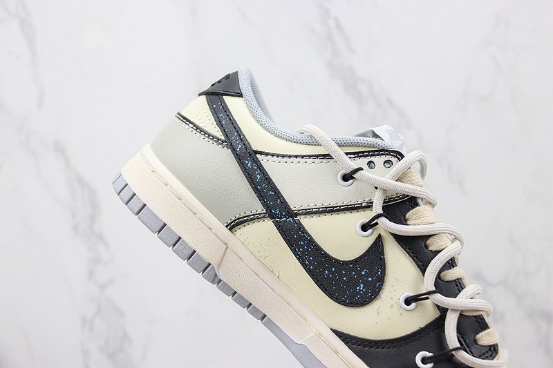 Nike Dunk Low "Hold Me Tight" фото № 3
