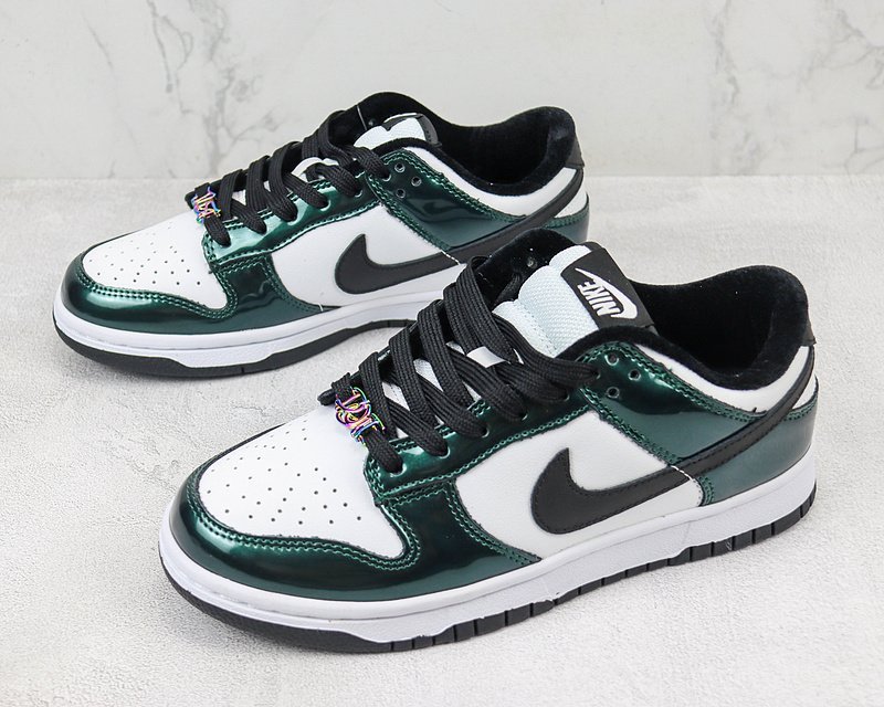 Nike Dunk Low "White/Lucent Green/Black" фото № 5
