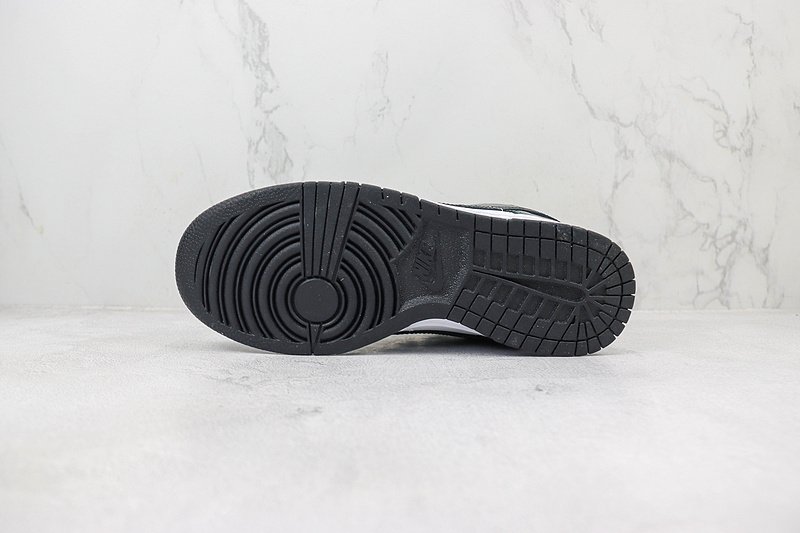 Nike Dunk Low "White/Lucent Green/Black" фото № 8