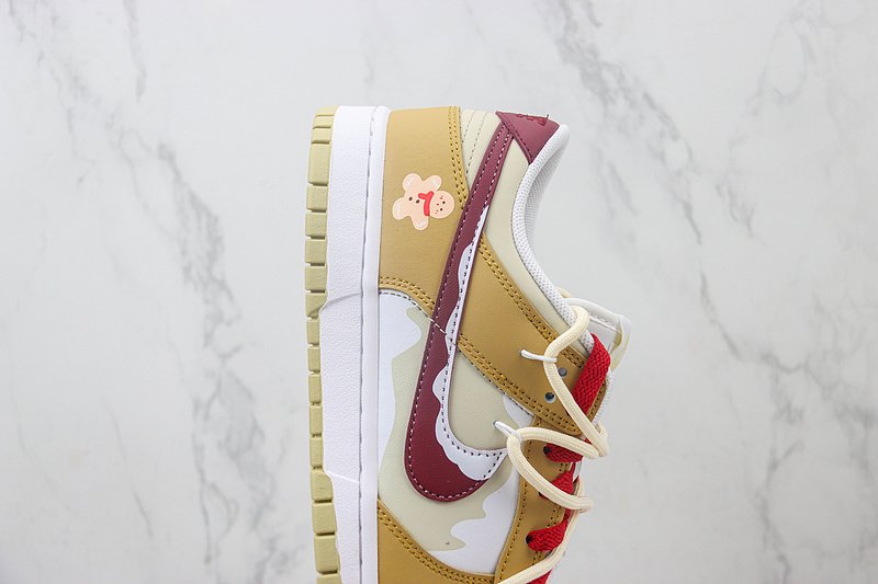 Nike Dunk Low "Gingerbread Man" фото № 3