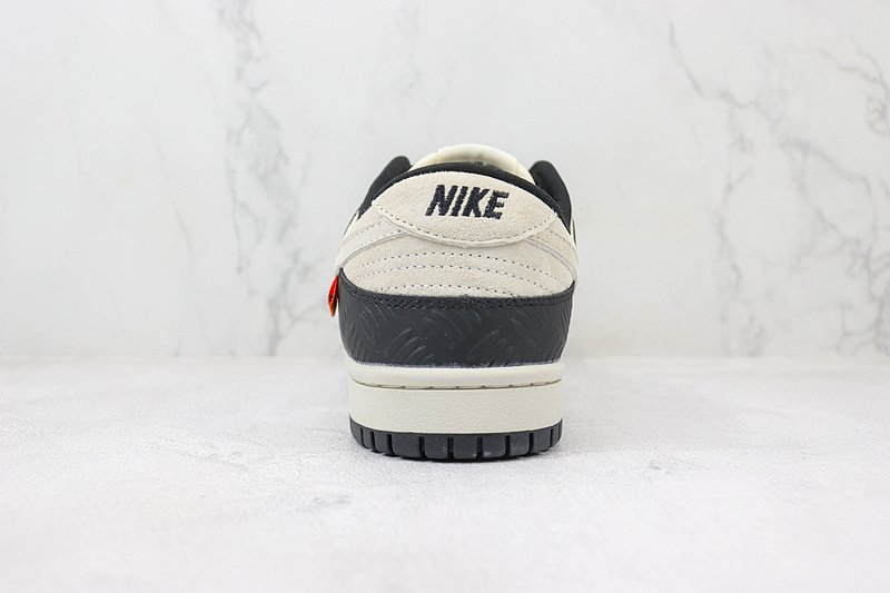 TIGHTBOOTH x Nike Dunk Low "White/Safety Orange" фото № 9