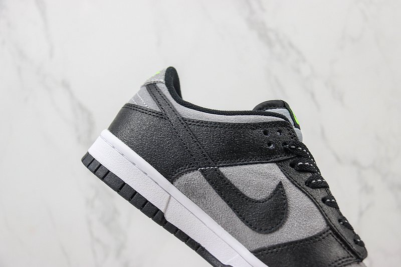 Nike Dunk Low "Peter Moore's" фото № 3
