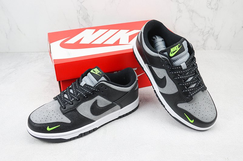 Nike Dunk Low "Peter Moore's" фото № 7