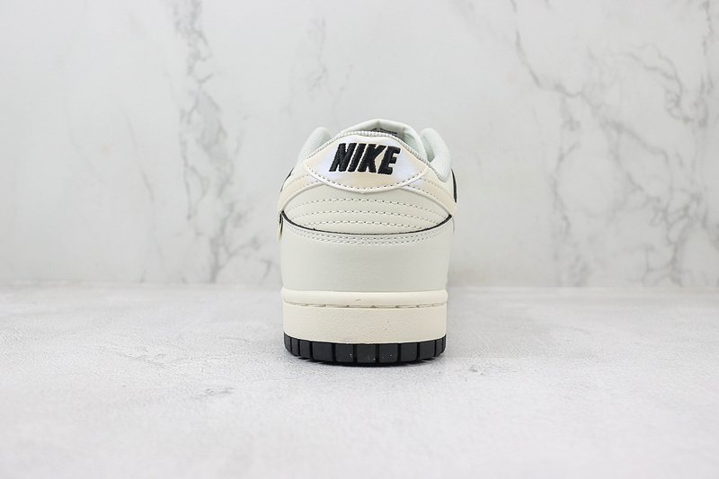 Nike Dunk Low "Light Bone/Black/Mini Swoosh" фото № 9