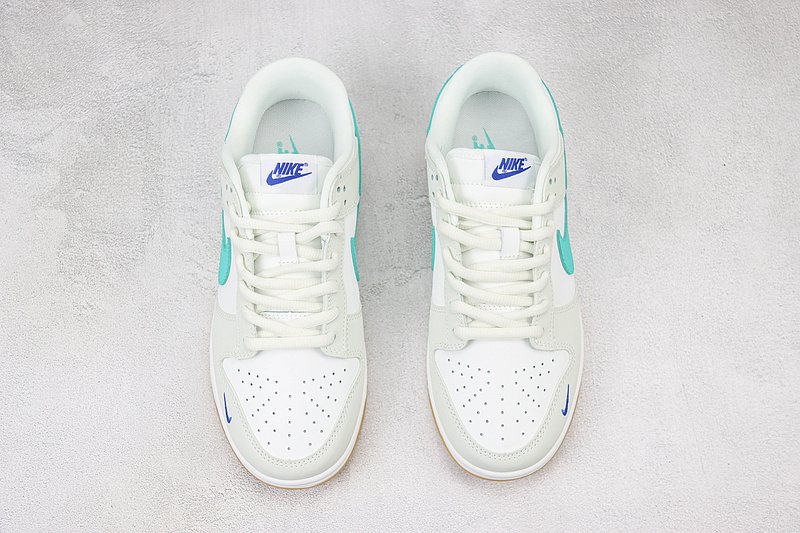 Supreme x Nike Dunk Low "Silver/Grey/Blue" фото № 7