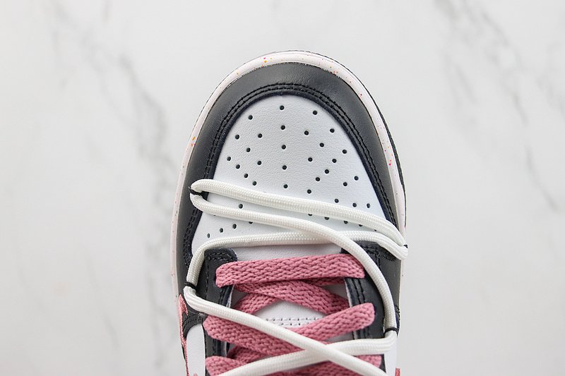 Nike Dunk Low "Black/Pink/Multiple Swooshes" фото № 4