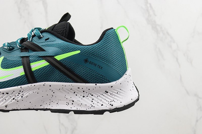 Gore-Tex x Nike Zoom Pegasus Trail 2 "Bottle Green" фото № 3