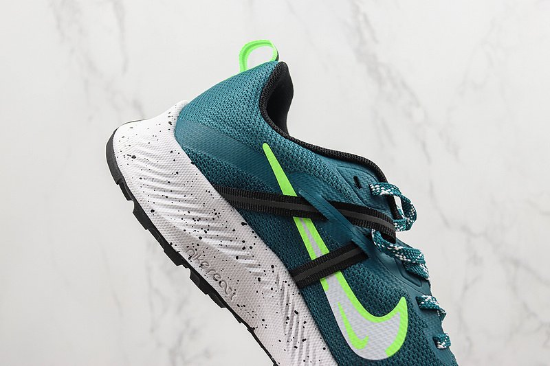 Gore-Tex x Nike Zoom Pegasus Trail 2 "Bottle Green" фото № 5
