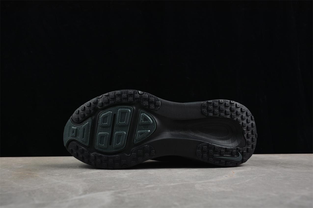 Nike Vomero 18 "Triple Black" фото № 4