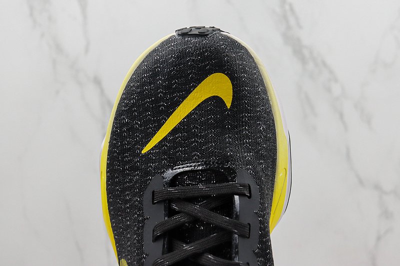 Nike ZoomX Invincible Run Flyknit 3 "Black/Yellow" фото № 4