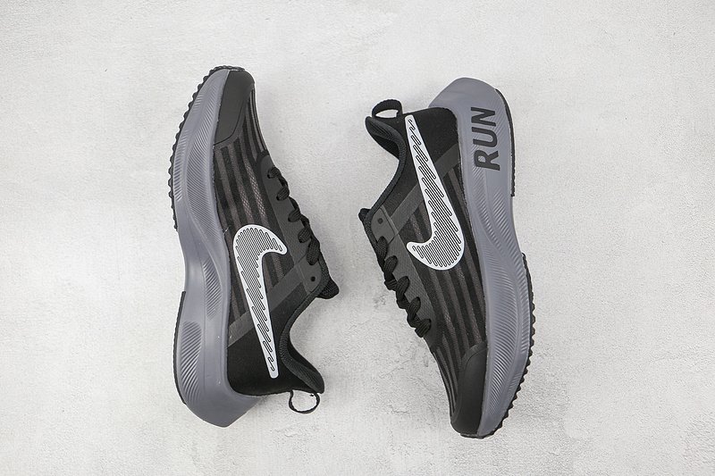 Nike ZoomX Vaporfly Next "Run Dark" фото № 6