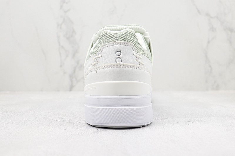 On х The Roger Clubhouse "White" фото № 9