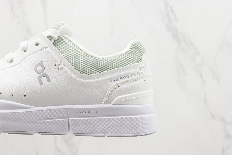 On х The Roger Clubhouse "White" фото № 4