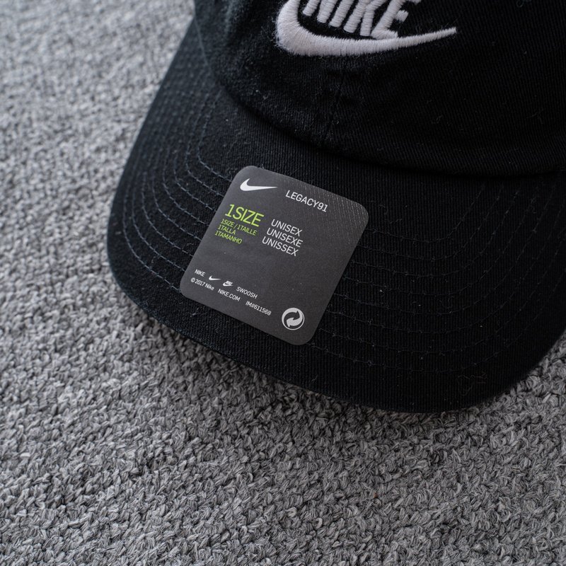 Кепка Nike With Text Logo "Black/White" фото № 2