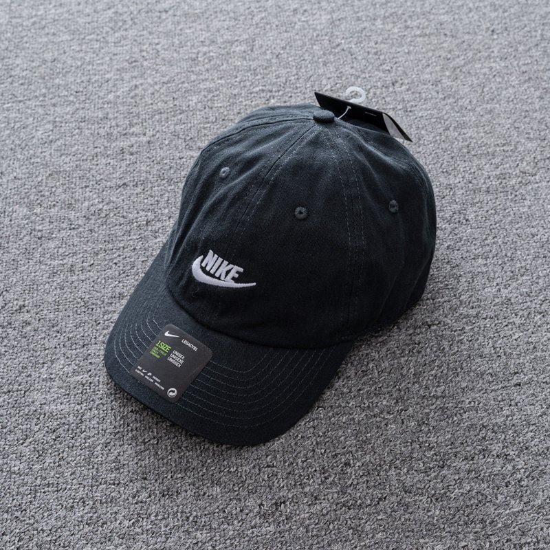 Кепка Nike With Text Logo "Black/White" фото № 4