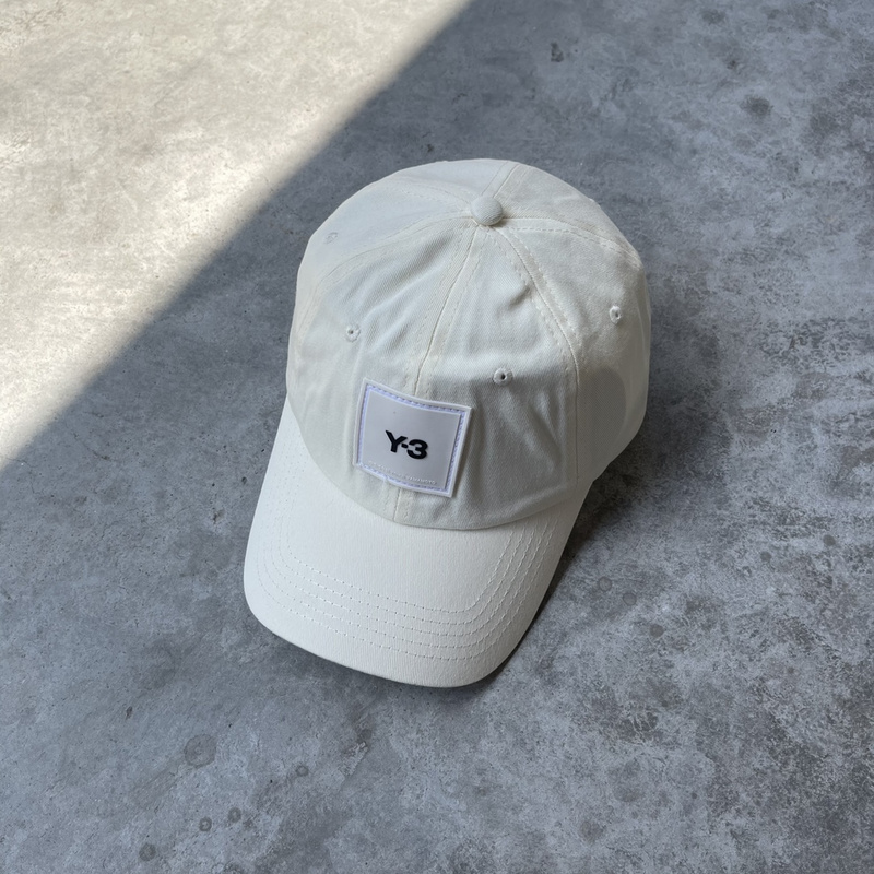 Бейсболка Y-3 With Brand Stripe "White" фото № 2