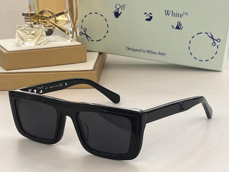 Солнцезащитные очки Off White Temples Decorated By Logo "Black" фото № 2