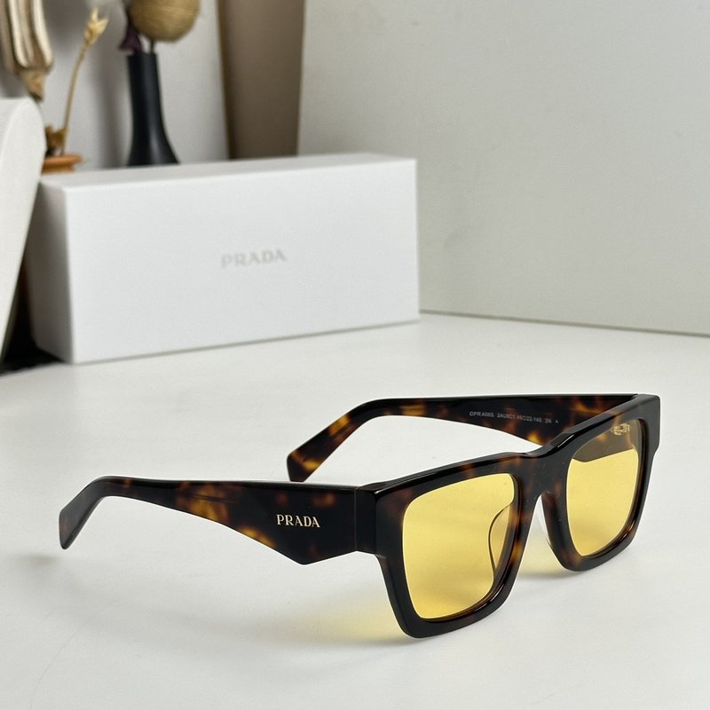 Солнцезащитные очки Prada Temples With Logo Inscription On Temples "Brown/Yellow" фото № 2
