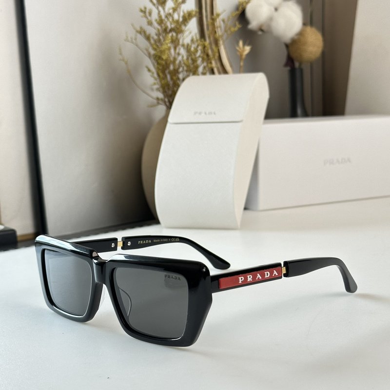 Солнцезащитные очки Prada Big Logo White Letters In Red Rectangle On Frame "Black" фото № 2