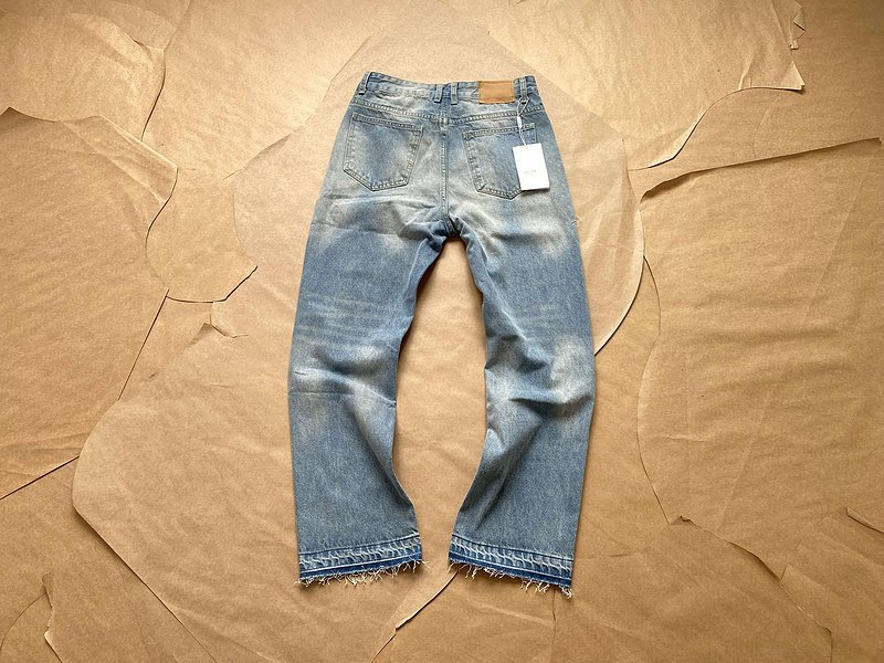 Джинсы Celine Leaky Knees "Blue" фото № 7