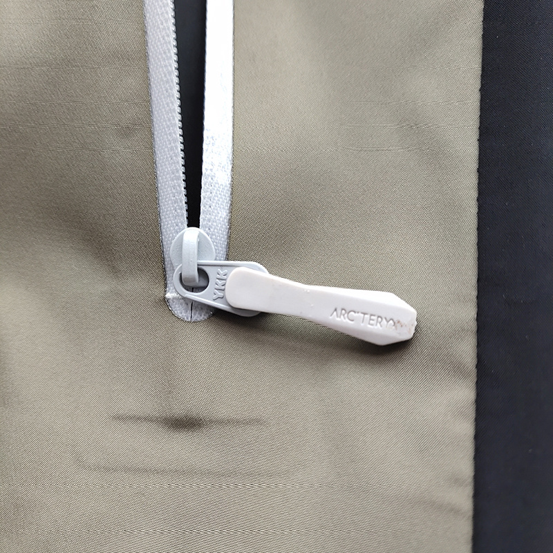 Ветровка Arcteryx Parts With Colors "Black/White" фото № 7