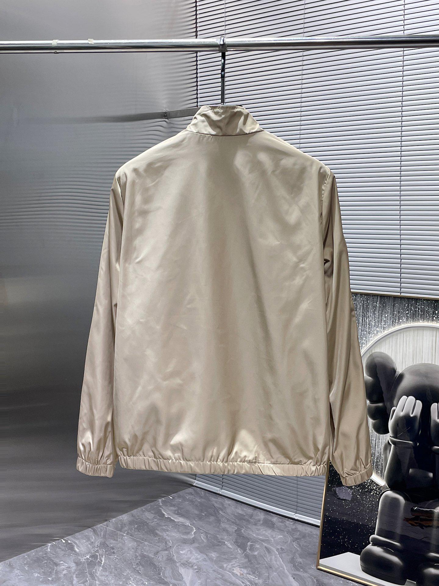 Курка-бомбер Burberry Frontside On The Sleeve Brown Logo "Beige" фото № 2