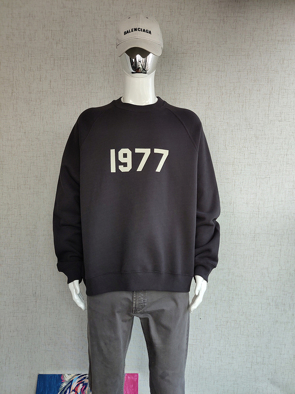 Лонгслив Fear of God Essentials Fleece "Black" фото № 6