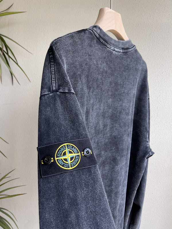 Лонгслив Stone Island With A Rectangular Stripe "Black" фото № 6