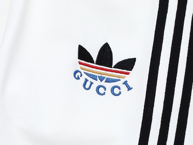 Спортивный Костюм Gucci X Adidas With Lettering And Logos "White" фото № 2
