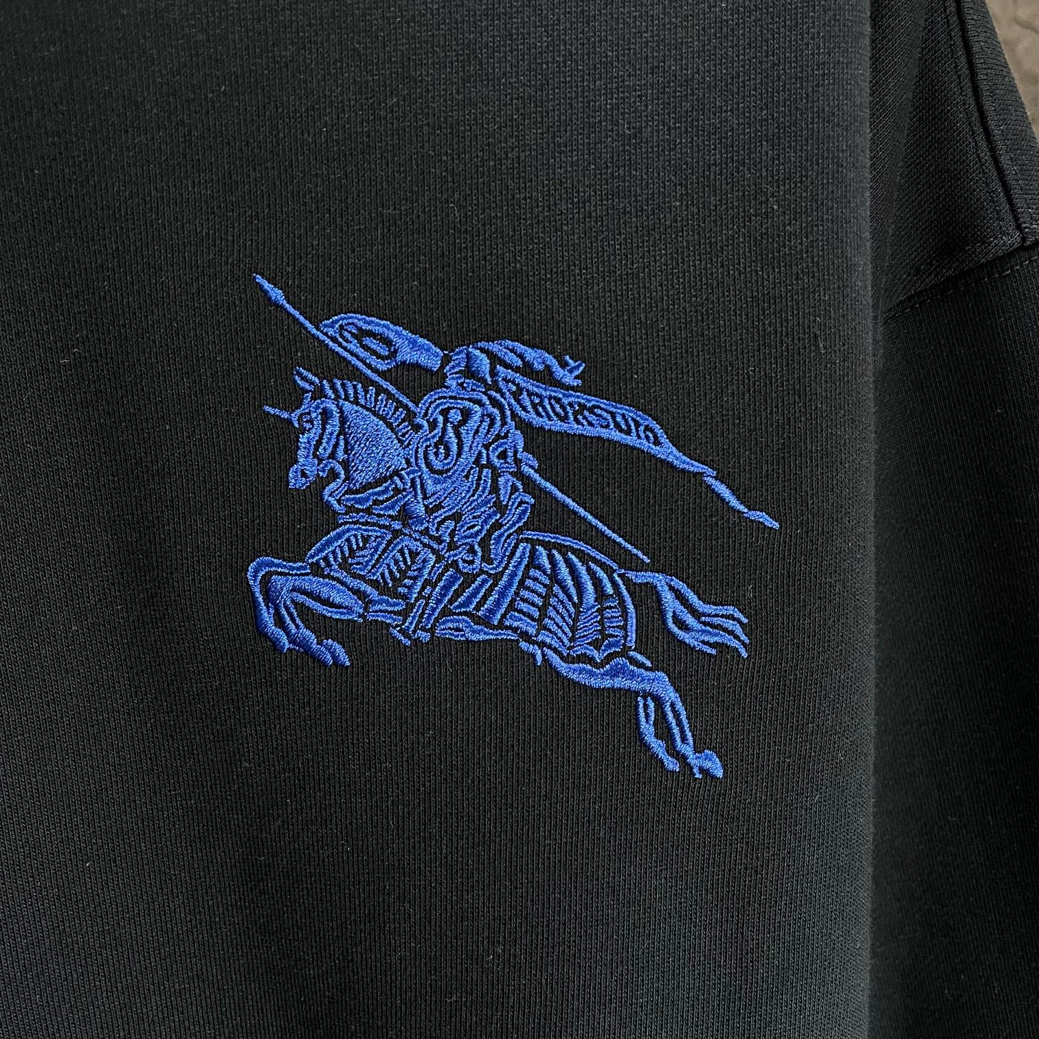 Свитшот Burberry Frontside Print Blue The Horse And The Warrior "Black" фото № 5