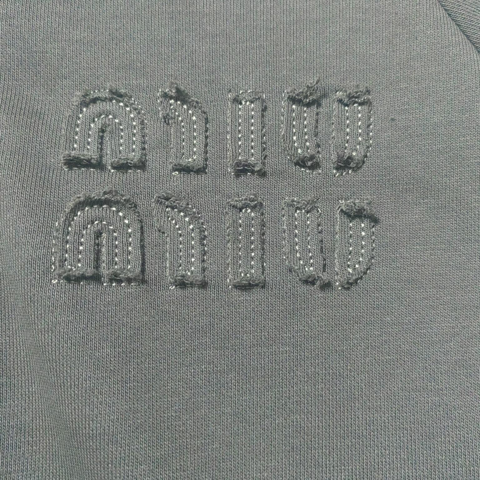 Свитшот Miu Miu Frontside Left Round Logotype Miu Miu "Black" фото № 4