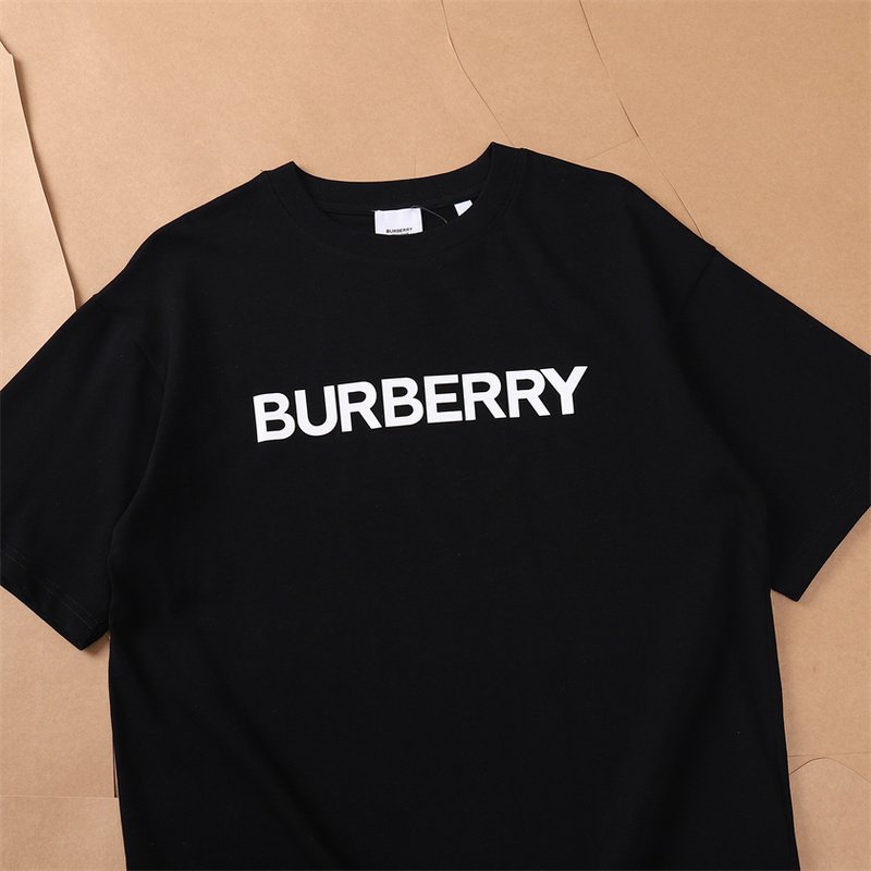 Футболка Burberry Plain With Front Logo Inscription "Black" фото № 7