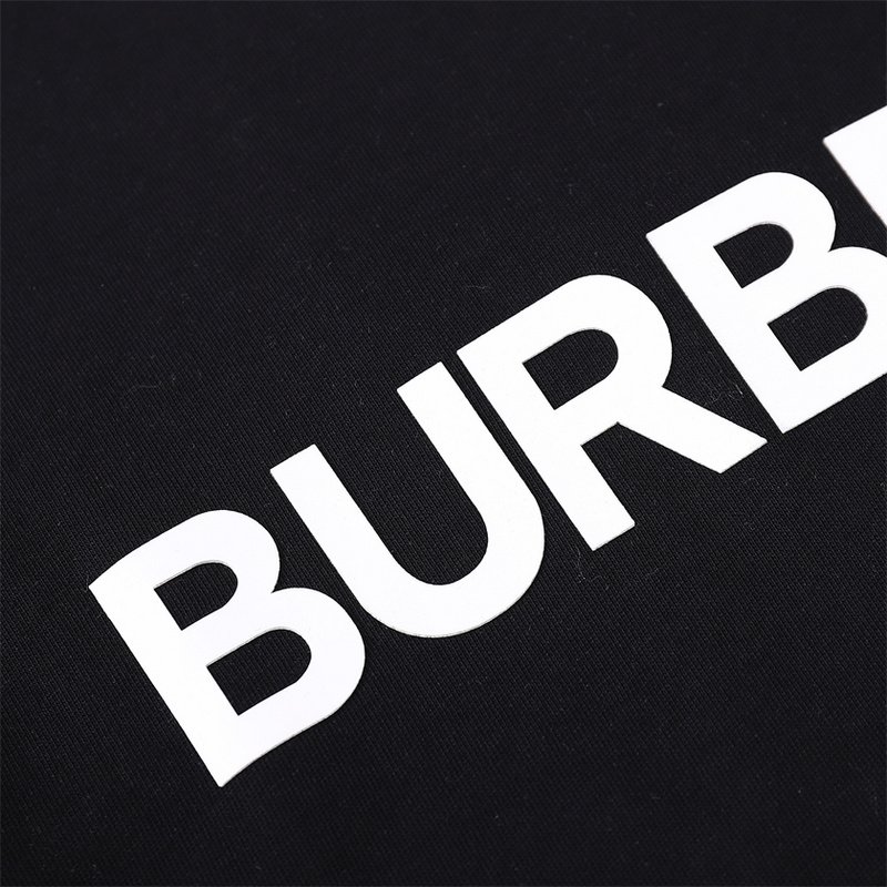 Футболка Burberry Plain With Front Logo Inscription "Black" фото № 5