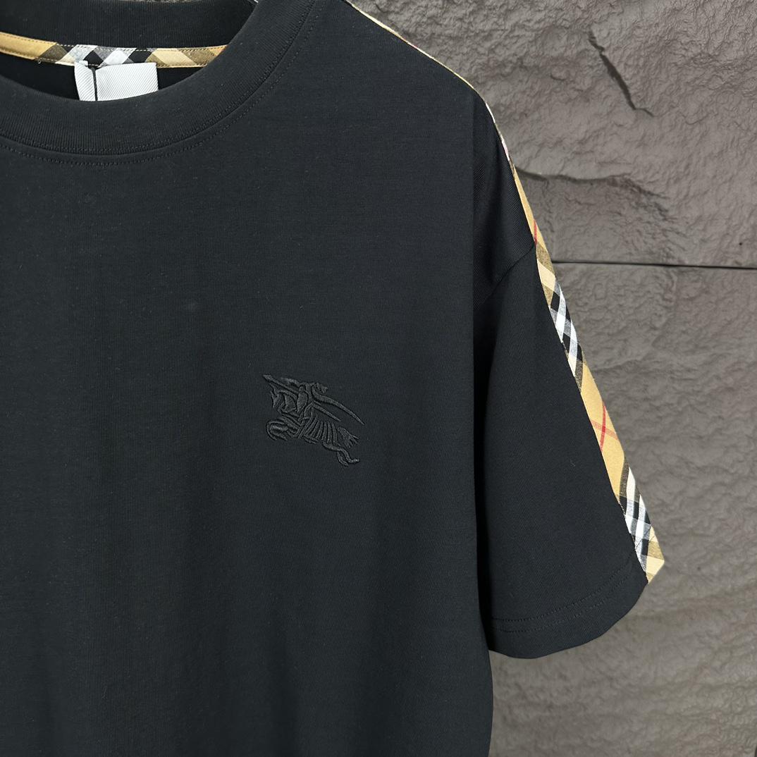 Футболка Burberry Checked Print On The Shoulders "Black" фото № 3