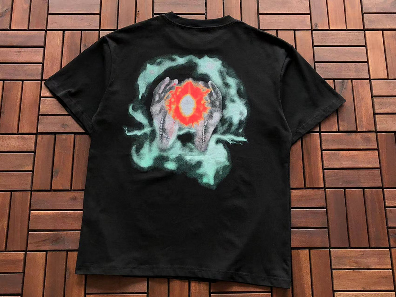 Футболка Cactus Jack Merch Hands With Flaming Ball In Fog "Black" фото № 2