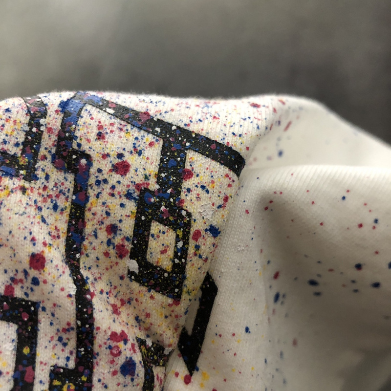 Футболка Givenchy Logo With Splashes Of Paint "White" фото № 2