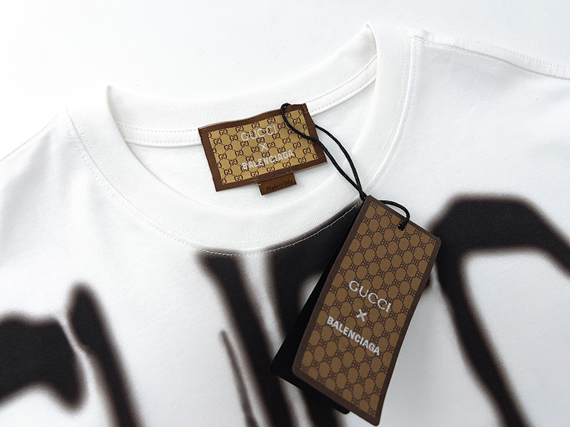 Футболка Gucci X Balenciaga With A Print Of Two Logos "White" фото № 4