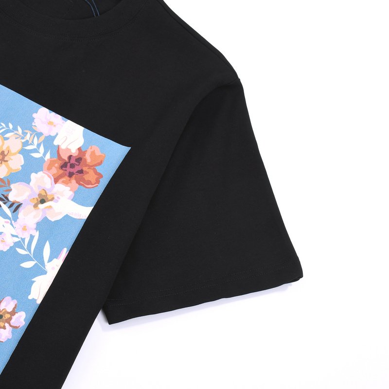 Футболка Louis Vuitton Painting - Flowers And Hares "Black" фото № 6