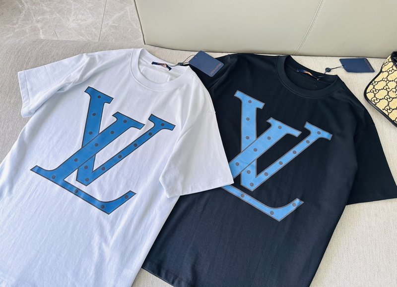 Футболка Louis Vuitton With Large Blue Print "Black" фото № 2
